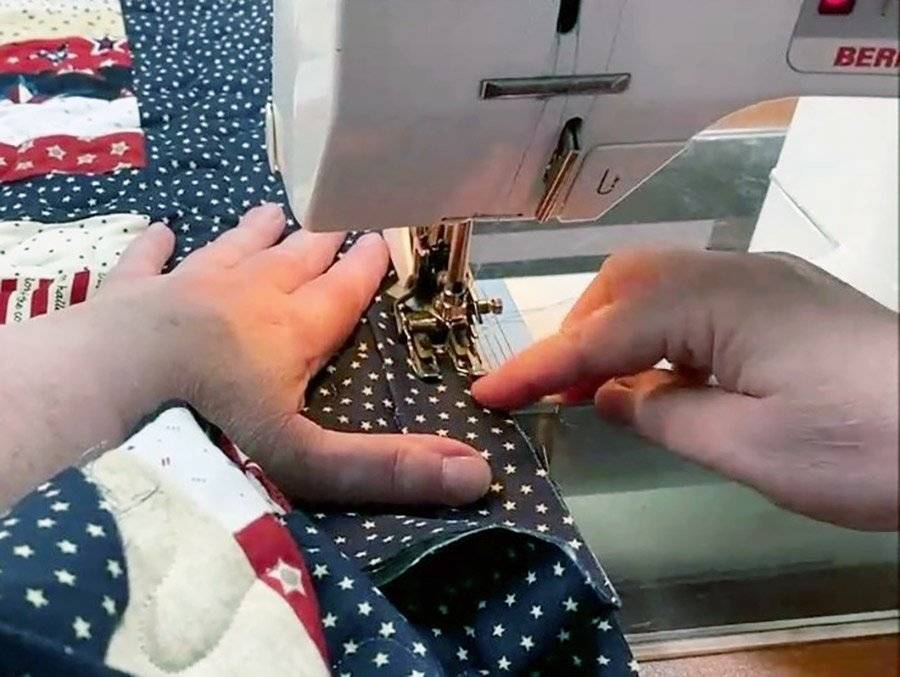 Stitching a quilt together with a sewing machine